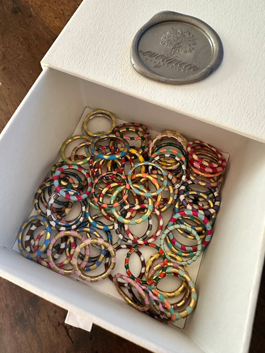 SALE | Whole Lot of Enamel Swirl Bands!