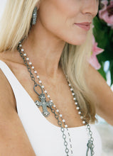 Load image into Gallery viewer, Freshwater Pearl Necklace with Diamond Clasp