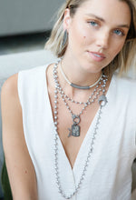 Load image into Gallery viewer, Pave Diamond Open Star Pendant